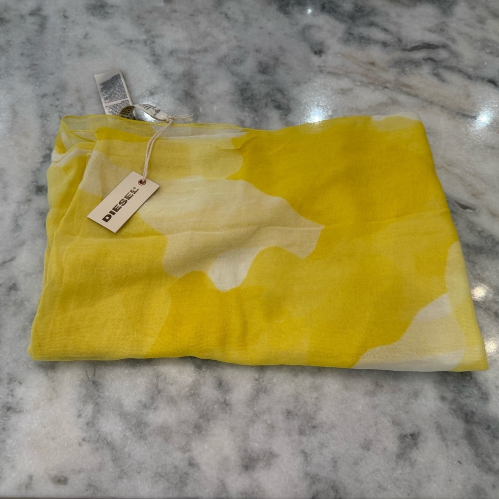 Diesel Sunlit Yellow Scarf Sarong Oversized 40x60 Head Scarf Wrap Beach Cover - Picture 4 of 7